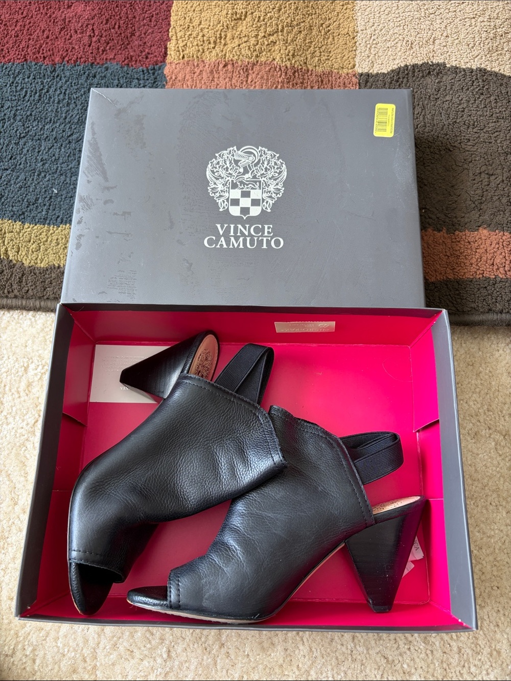 EUC Vince Camuto Black Leather Peep-Toe Slingback Heels